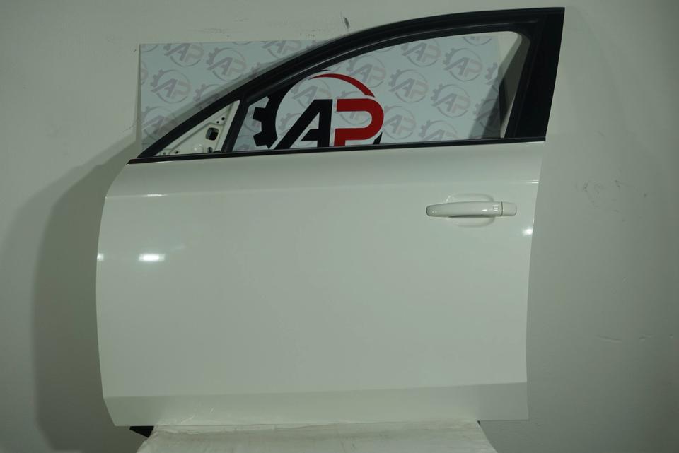 BMW 3er E90 320i 2010 Vordertür links / Fahrertür – Original M18 – Bild 2