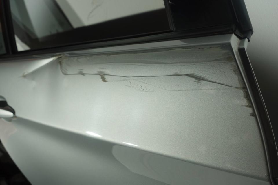 BMW 320i E90 Tür hinten rechts silber M02 – Bild 3