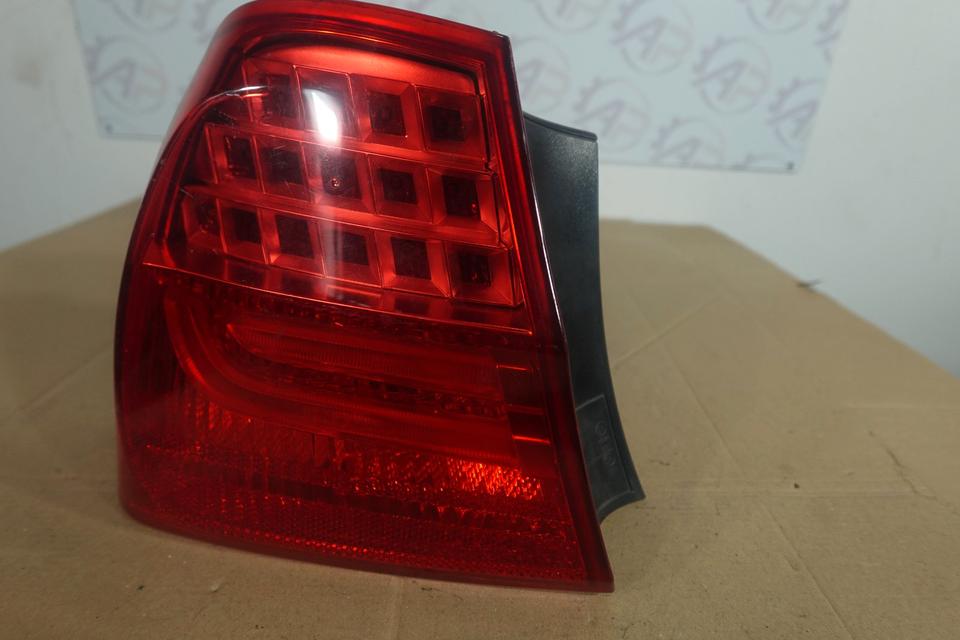 BMW E90 LCI LED Rückleuchte Hinten Links Außen Original M17 – Bild 2