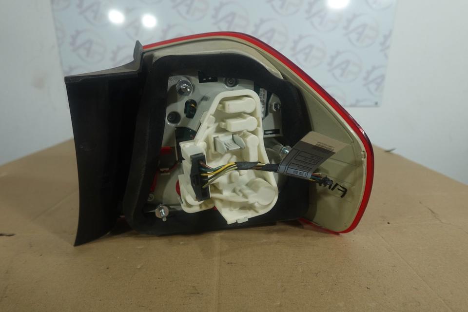 BMW E90 LCI LED Rückleuchte Hinten Links Außen Original M17 – Bild 4