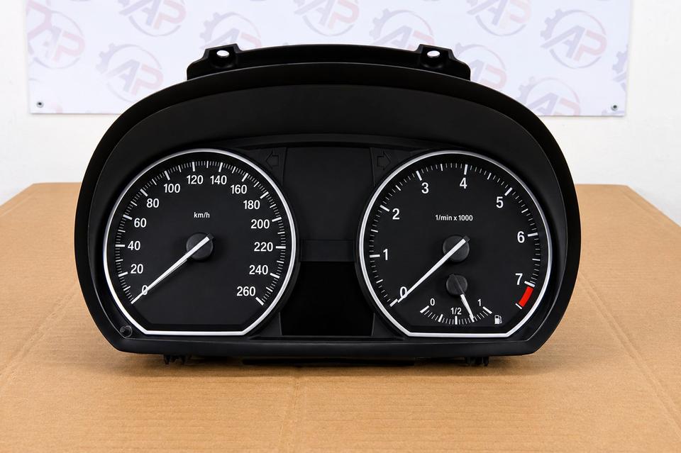 BMW 1er E82 120i Tacho Kombiinstrument 9 283 795-02 Original M15 – Bild 2