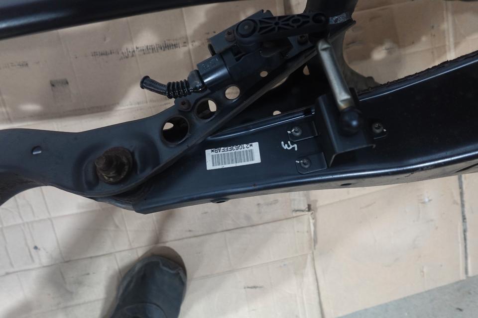 VW Touran 1T Hinterachse Komplett mit ABS Sensoren M04 – Bild 4