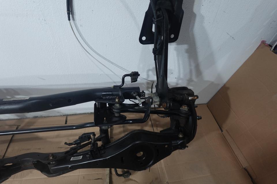 VW Touran 1T Hinterachse Komplett mit ABS Sensoren M04 – Bild 5