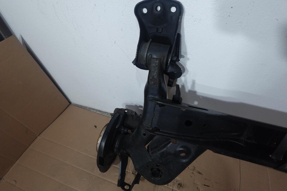 VW Golf 7 Variant Hinterachse komplett 5Q0505235J Original M03 – Bild 2
