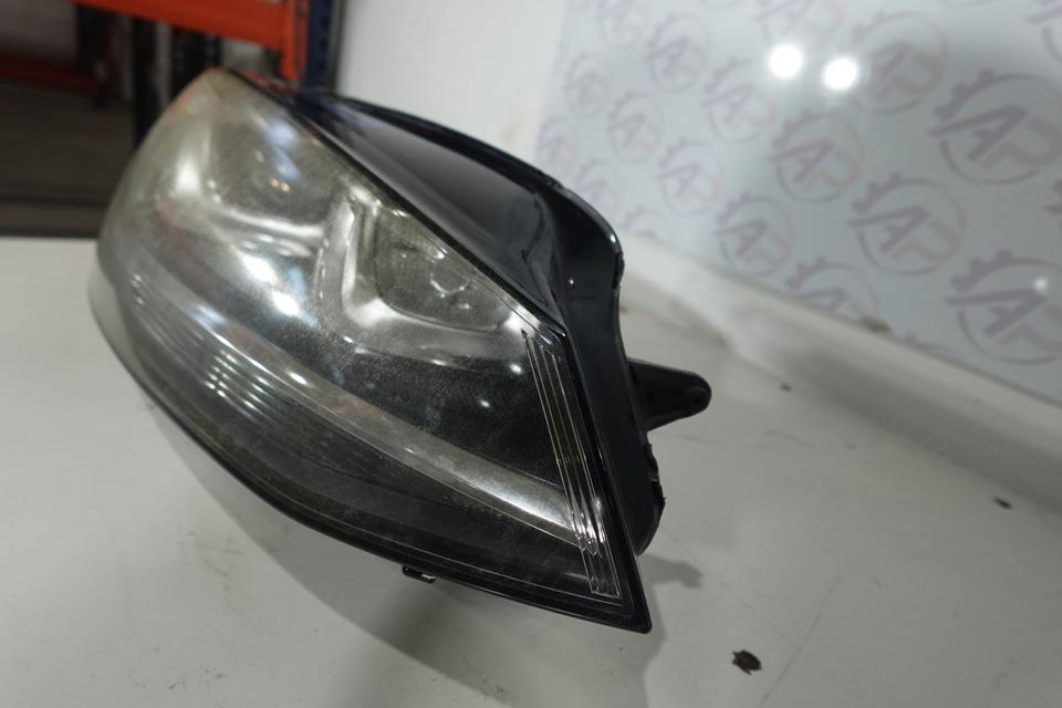 VW Golf 7 Variant 2015 Scheinwerfer rechts Original M03 – Bild 4