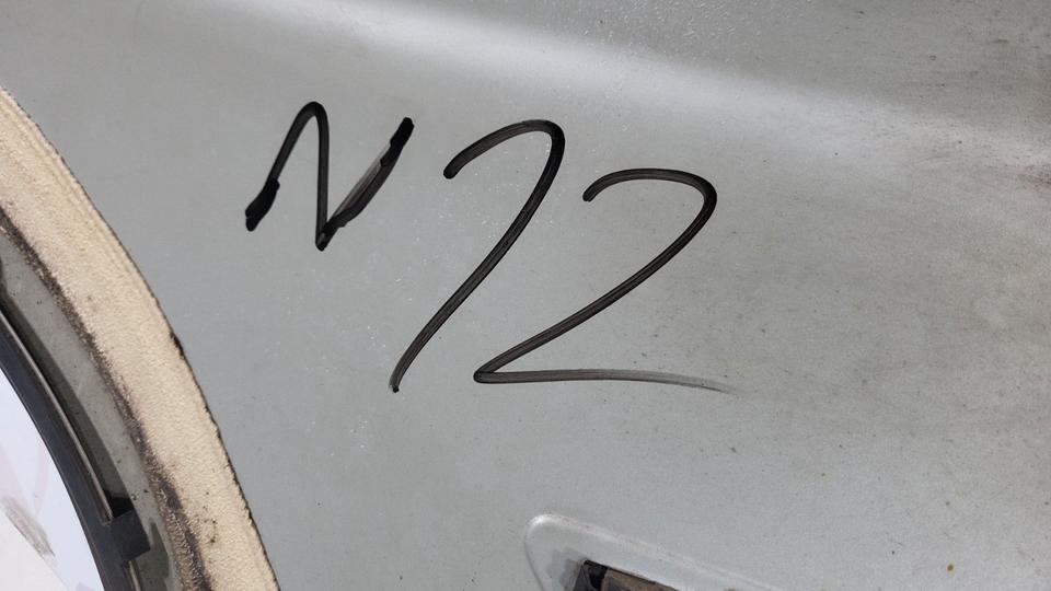 BMW 528 F10 2014 Kotflügel vorne rechts Silber Original N12 – Bild 8