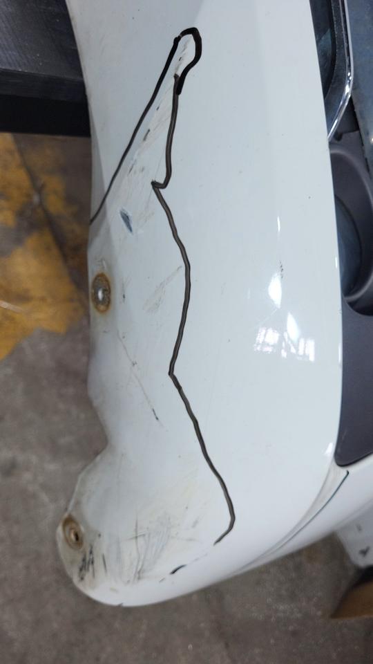 BMW 116 F20 2012 Stoßstange vorne Weiß Original N09 – Bild 9