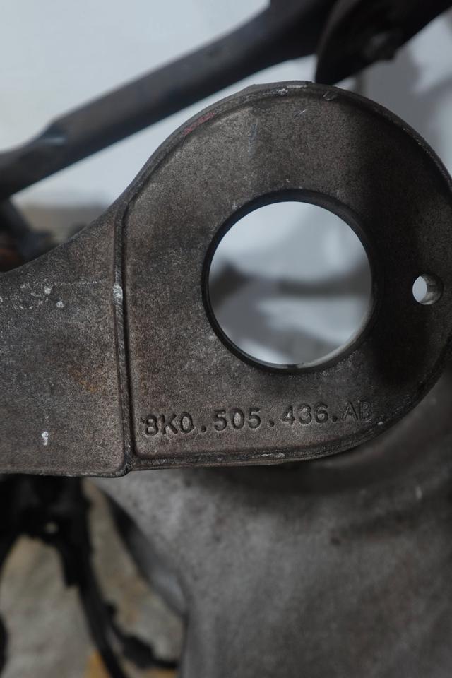 Audi A4 B8 Hinterachse komplett Achsträger Bremssättel N13 – Bild 7