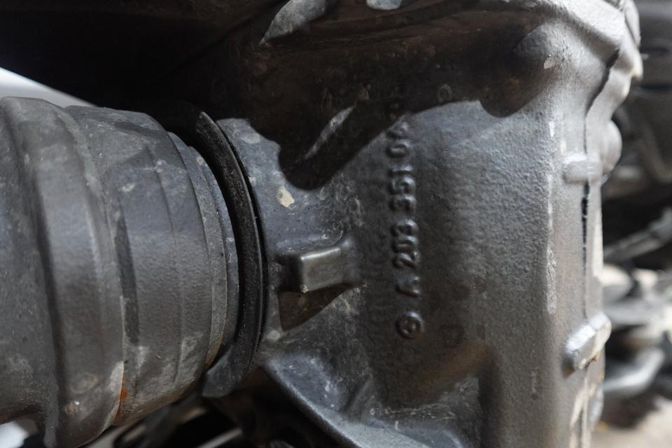 Benz W204 C180 Hinterachse komplett Differential, Achsträger N18 – Bild 6