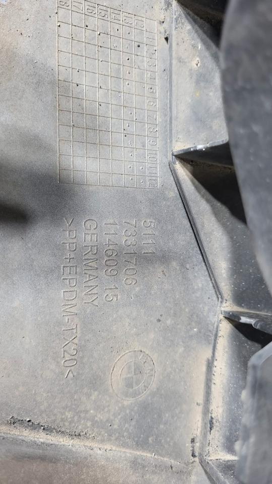 BMW F10 F11 LCI Original Stoßstange vorne Glacier Silber N12 – Bild 9