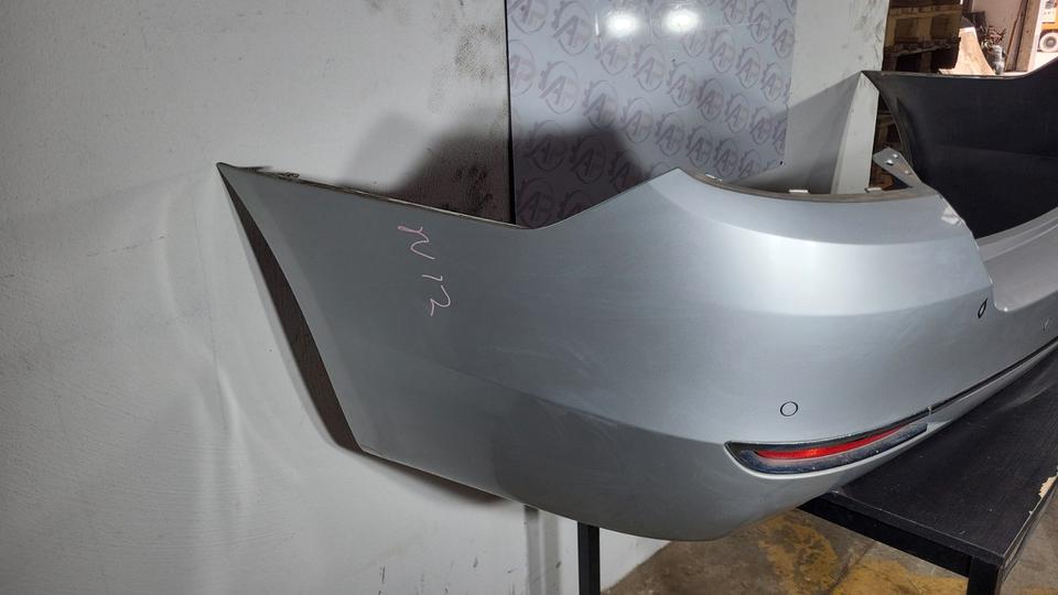 BMW F10 528i Stoßstange hinten Silber Metallic Original 2014 N12 – Bild 3