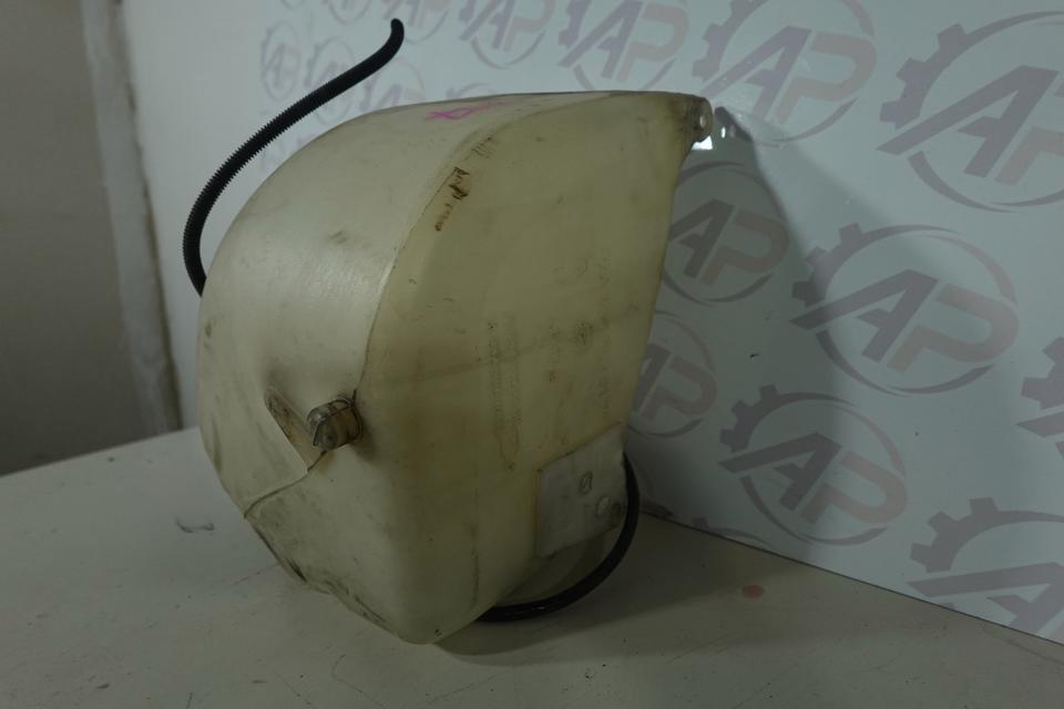 Mercedes V-Klasse W639 Wischwasserbehälter M07 – Bild 3