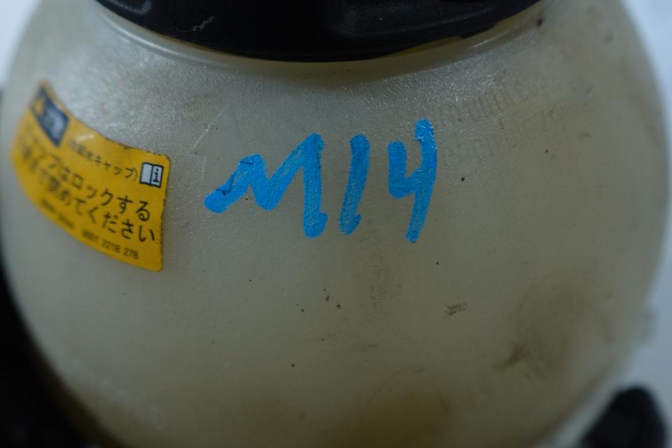BMW 320i F30 F31 Kühlmittel Ausgleichsbehälter Original M14 – Bild 5