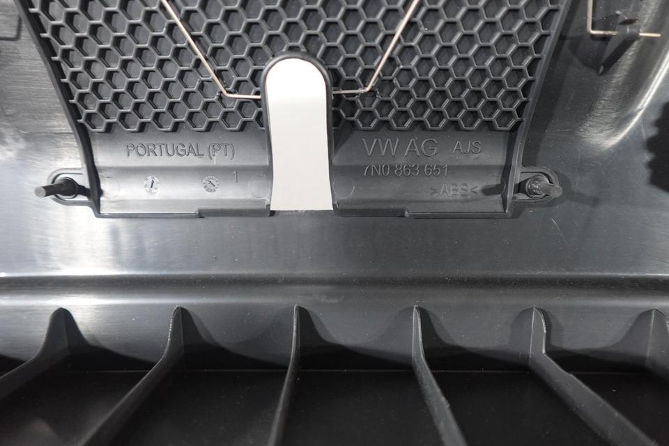 Original VW Kofferraumverkleidung / innen M08 – Bild 4