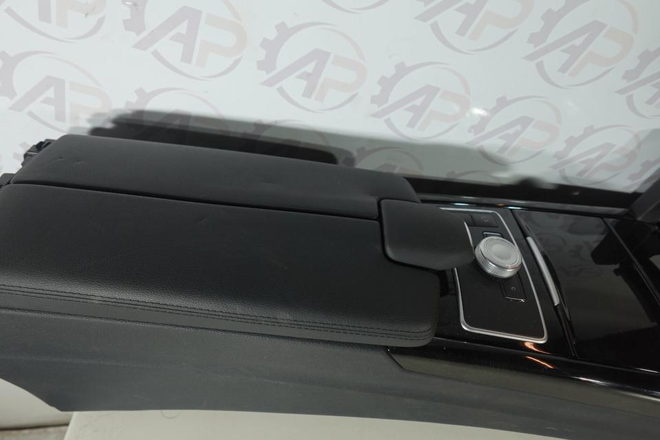 Mercedes E-Klasse W212 Mittelkonsole Armlehne Schwarz M12 – Bild 6