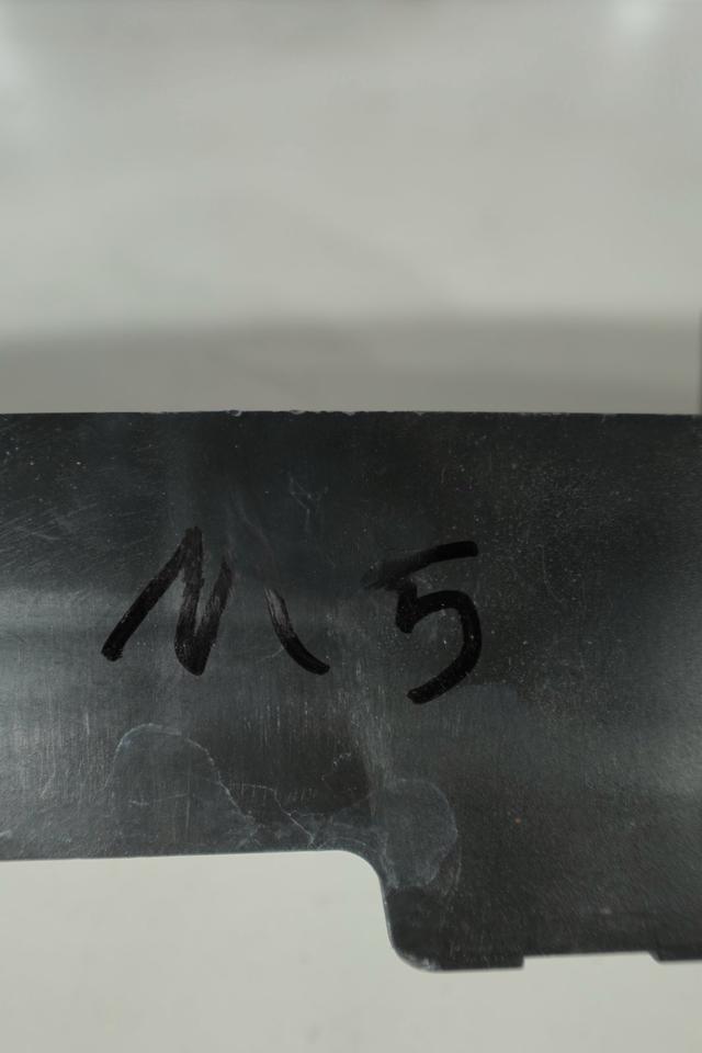 Audi A6 C7 4G Stoßstangenführung hinten Mitte 4G9807458 M05 – Bild 5