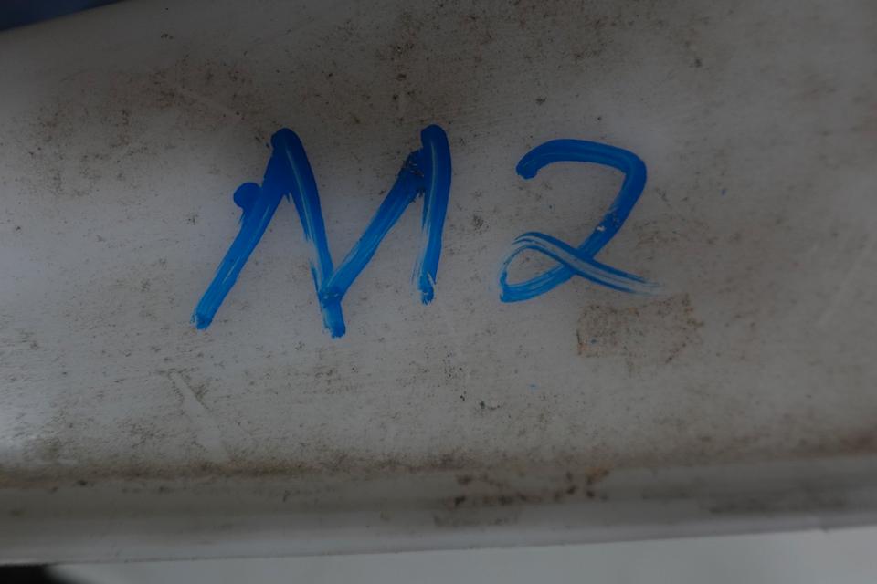 BMW E90 E91 Scheibenwaschbehälter Wischwasserbehälter M02 – Bild 4