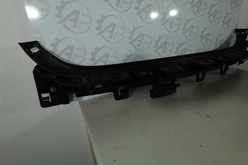 BMW E90 320i Stoßstangenhalter hinten Mitte 7058528 Original M02 – Bild 4