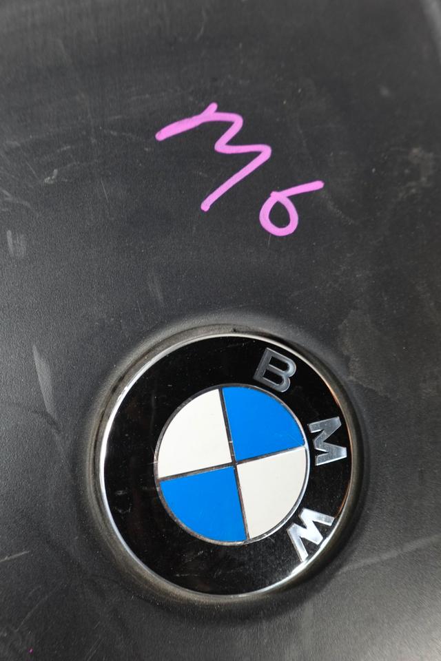 Original BMW Ansaugstutzen 13717560918 320i E90 E91 OEM M06 – Bild 3