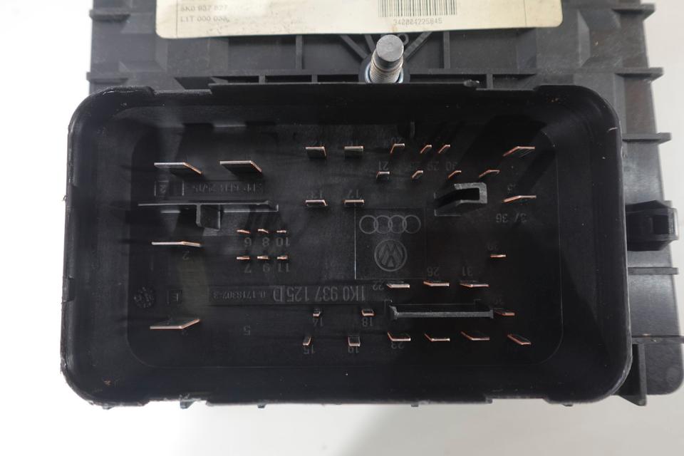 VW Touran 1T Sicherungskasten Motorraum Batterie M04 – Bild 6
