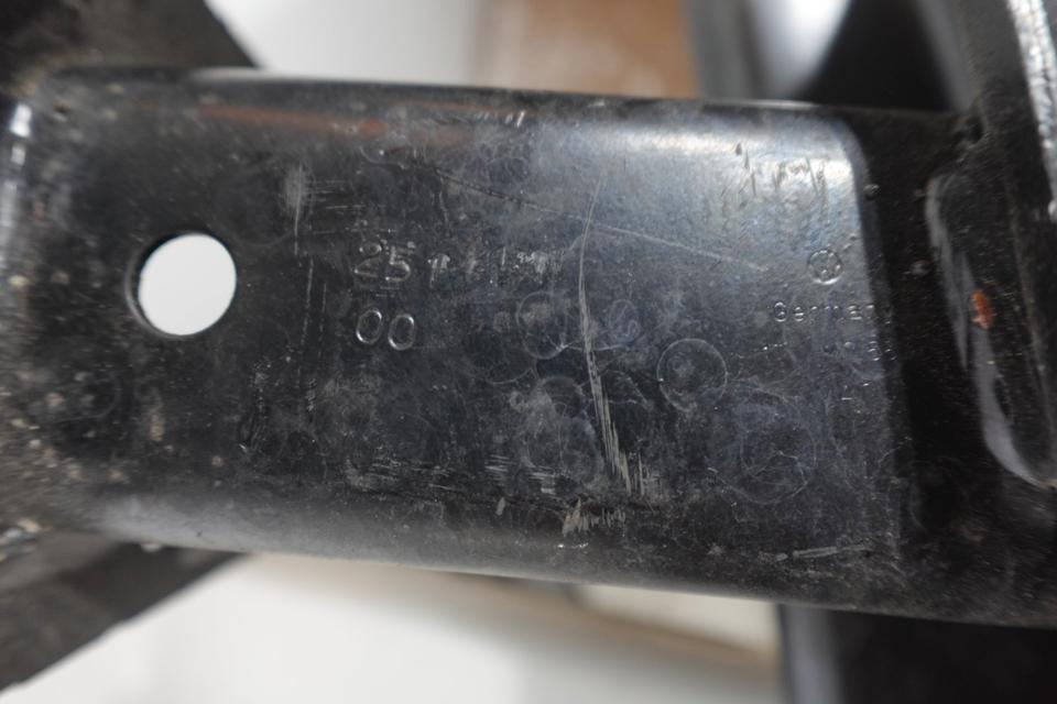 VW Touran 1T Stoßstangenträger hinten Original M04 – Bild 2
