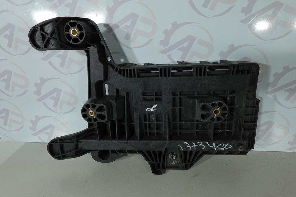 VW Golf 5 Variant Batteriekonsole Original 1K0915333D M20 – Bild 2