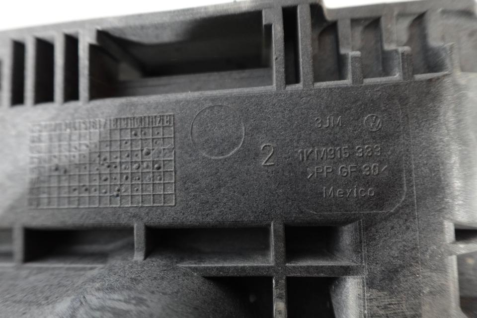 VW Golf 5 Variant Batteriekonsole Original 1K0915333D M20 – Bild 4