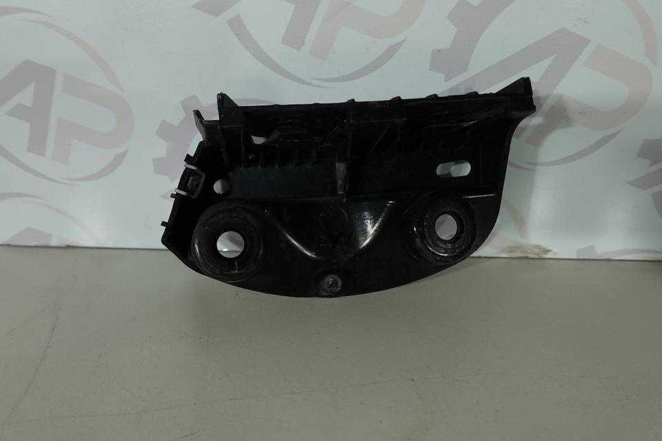 BMW 3er E90 E91 Stoßstangenhalter Führung Halter vorne links M02 – Bild 2
