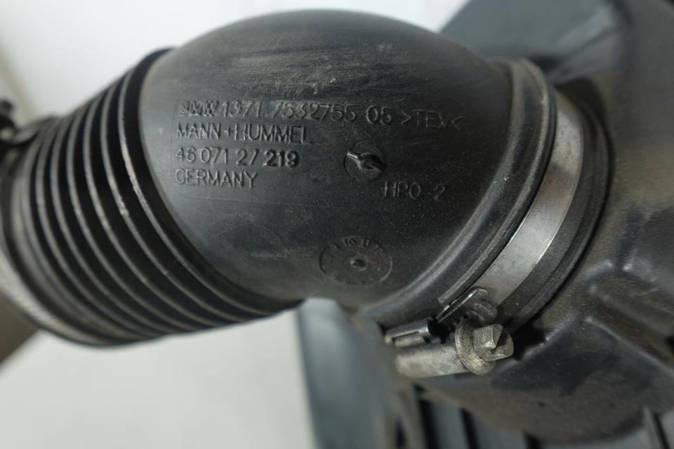 BMW E90 E91 320i Luftfiltekasten Ansaugschlauch M16 – Bild 6