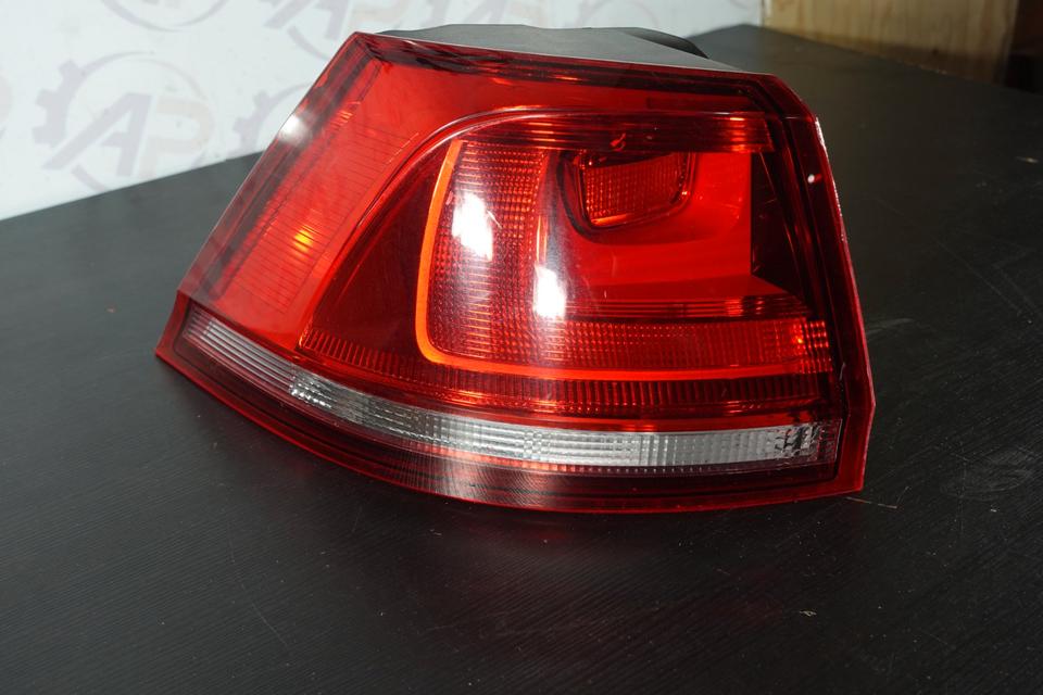 VW Golf 7 Variant MK7 Rückleuchte links 5G9945095C Valeo N04 – Bild 2