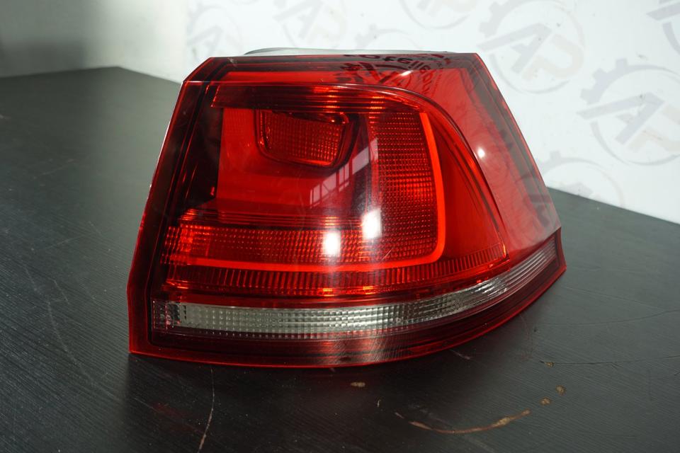 VW Golf 7 Variant MK7 Rückleuchte rechts 5G9945096C Valeo N04 – Bild 2