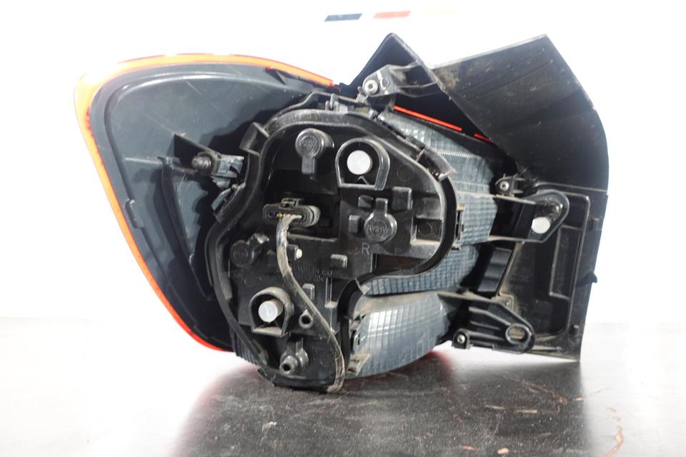 Original BMW 116i F20 Rückleuchte rechts 63217270098 N21 – Bild 6