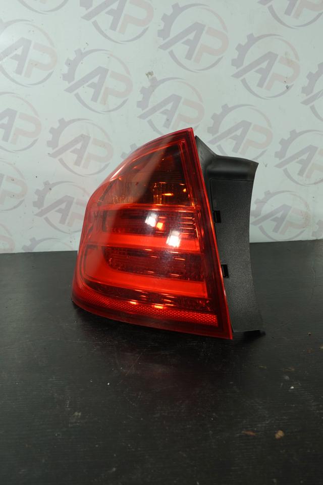 BMW F30 F80 Rückleuchte Seitenwand links 63217429727 N08 – Bild 2