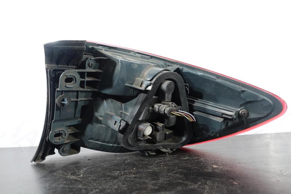 BMW F30 F80 Rückleuchte Seitenwand links 63217429727 N08 – Bild 4