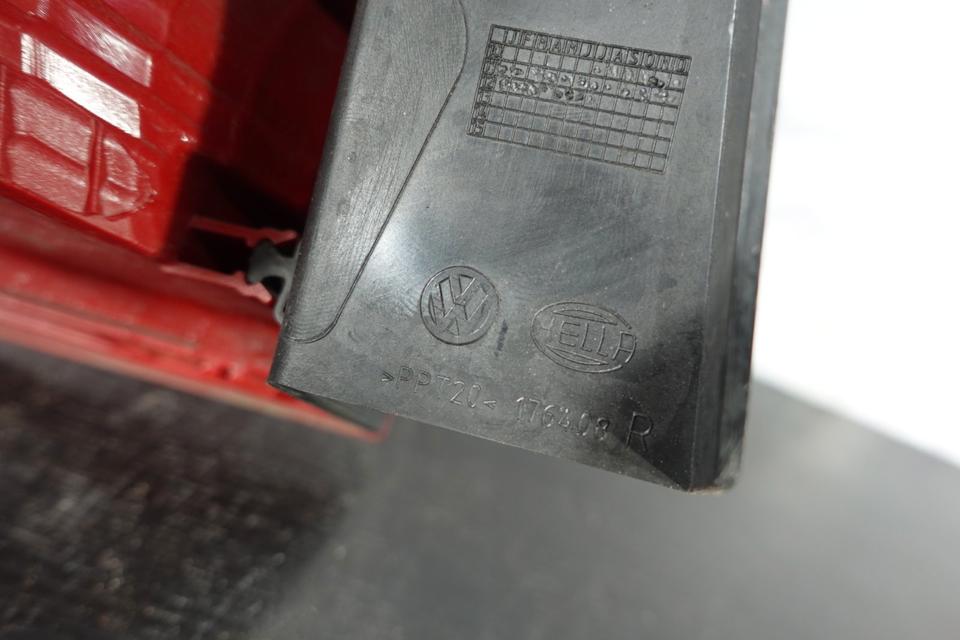 Original VW Touran 1T3 Rückleuchte rechts außen 1T0945096R N17 – Bild 6