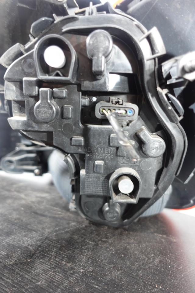 Original BMW 1er F20 Rückleuchte links 63217270097 N16 – Bild 5