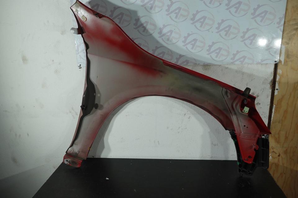 Volvo V60 Kotflügel vorne links Passion Red 2011–2018 M33 – Bild 7