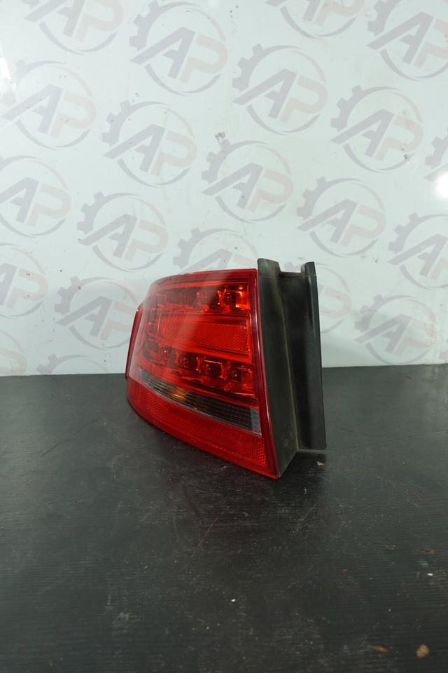 Audi A4 B8 Avant Rückleuchte links außen Original LED Baujahr prüfen N13 – Bild 2