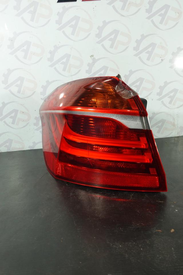 BMW 2er F45 Active Tourer Rückleuchte links LED 2014-2018 N11 – Bild 2