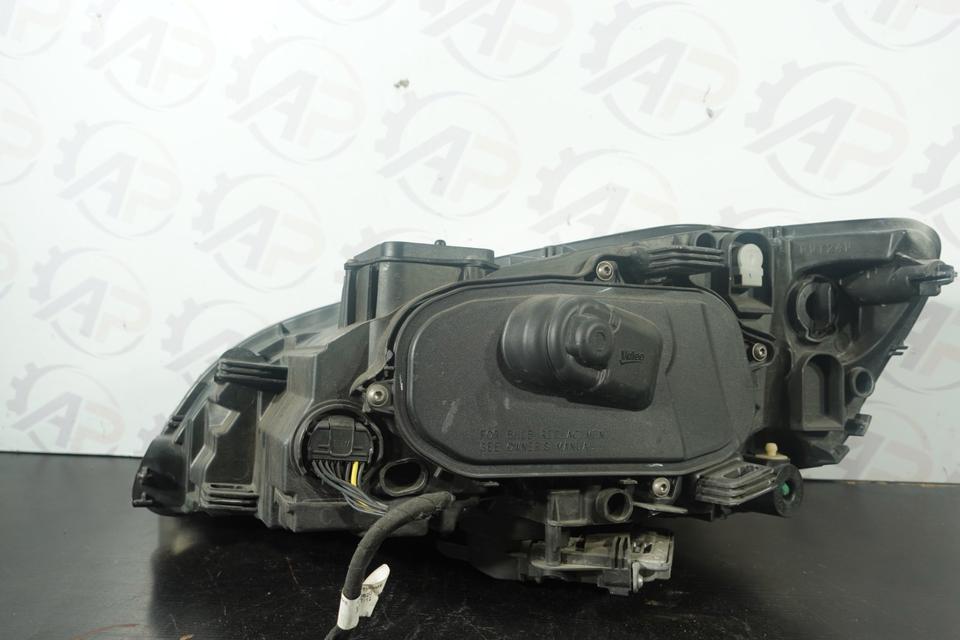 Volvo V40 II Scheinwerfer rechts Xenon LED Original 2013–2016 M35 – Bild 8