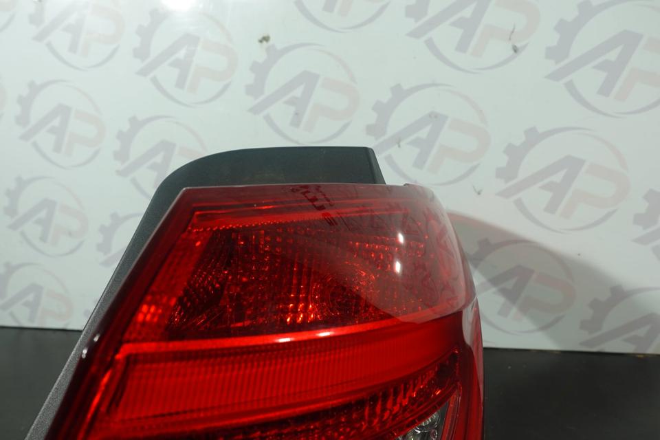 Mercedes-Benz B-Kl W246 LED Rückleuchte Rechts 2011–2018 M43 – Bild 2
