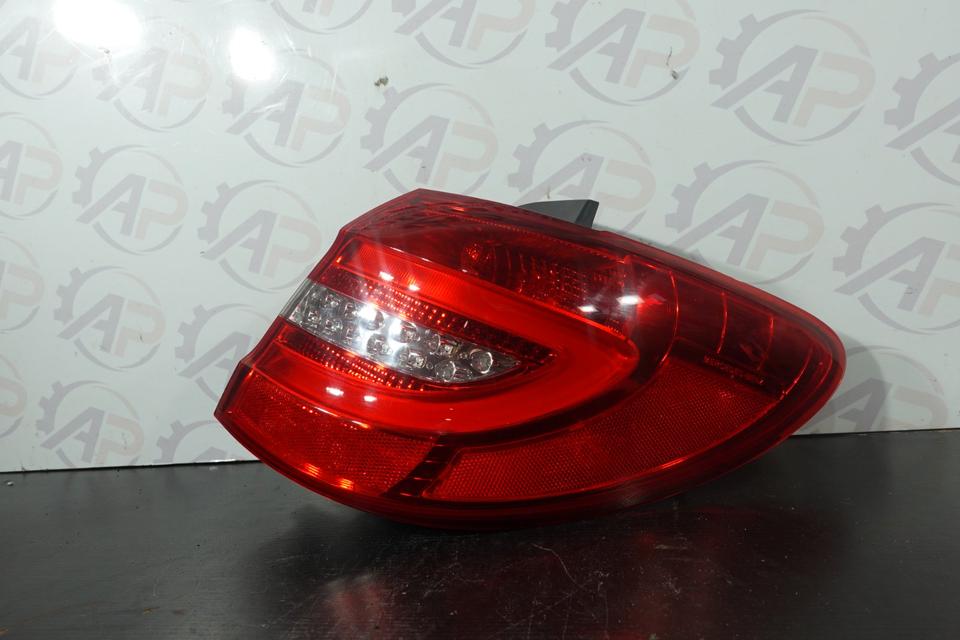 Mercedes-Benz B-Kl W246 LED Rückleuchte Rechts 2011–2018 M43 – Bild 5