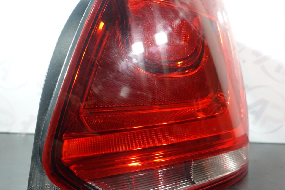 VW Polo 6R Rückleuchte Rechts Außen 2009–2014 M25 – Bild 5