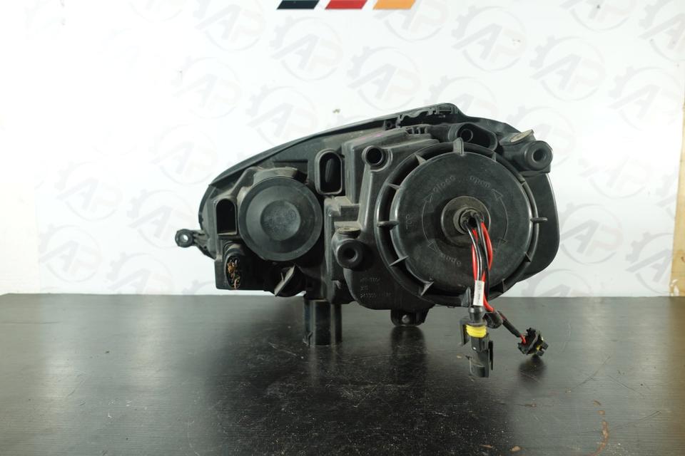 VW Golf 5 MK5 Scheinwerfer Rechts HELLA Xenon 1LG247007-34 N03 – Bild 7