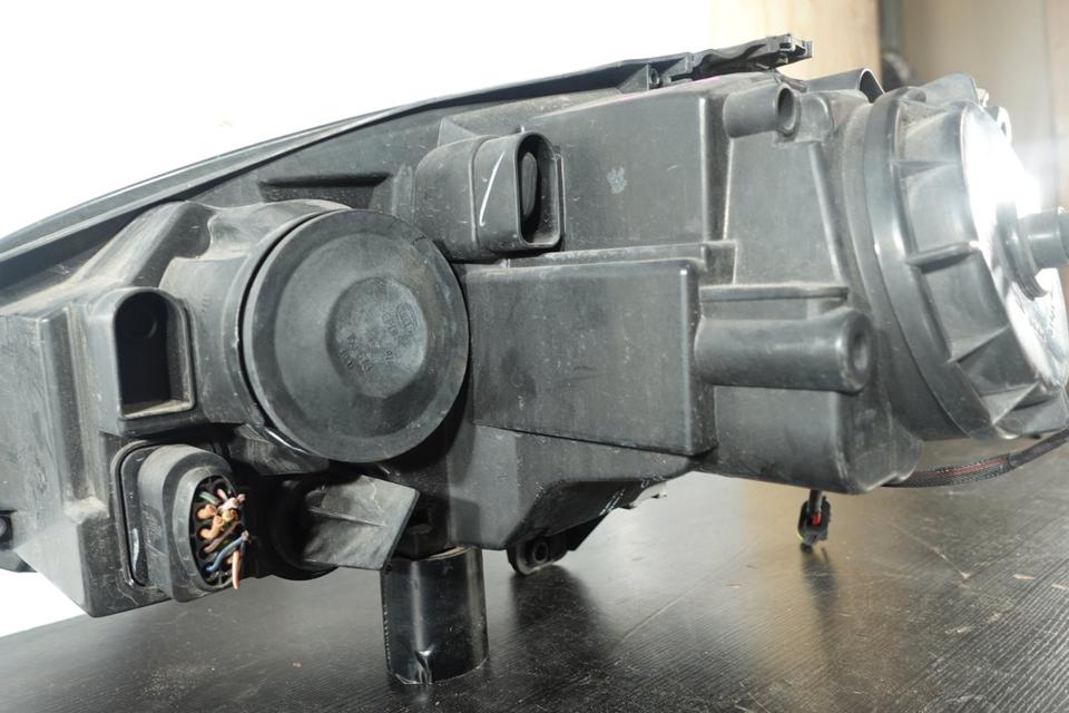 VW Golf 5 MK5 Scheinwerfer Rechts HELLA Xenon 1LG247007-34 N03 – Bild 8