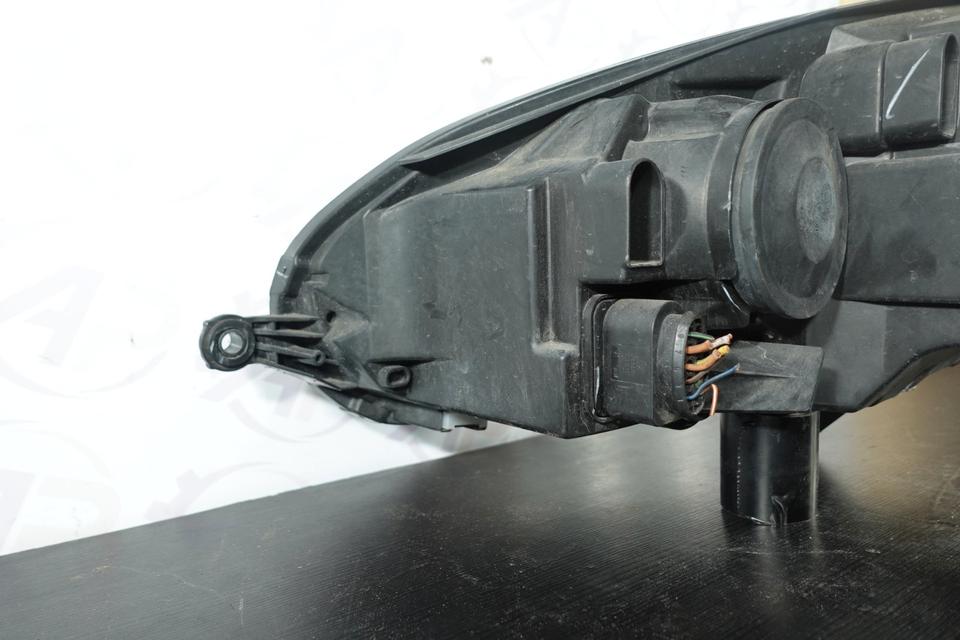 VW Golf 5 MK5 Scheinwerfer Rechts HELLA Xenon 1LG247007-34 N03 – Bild 9