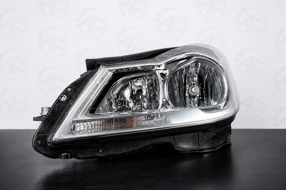 Mercedes W204 C-Klasse Scheinwerfer Links A2048205159 N18 – Bild 2