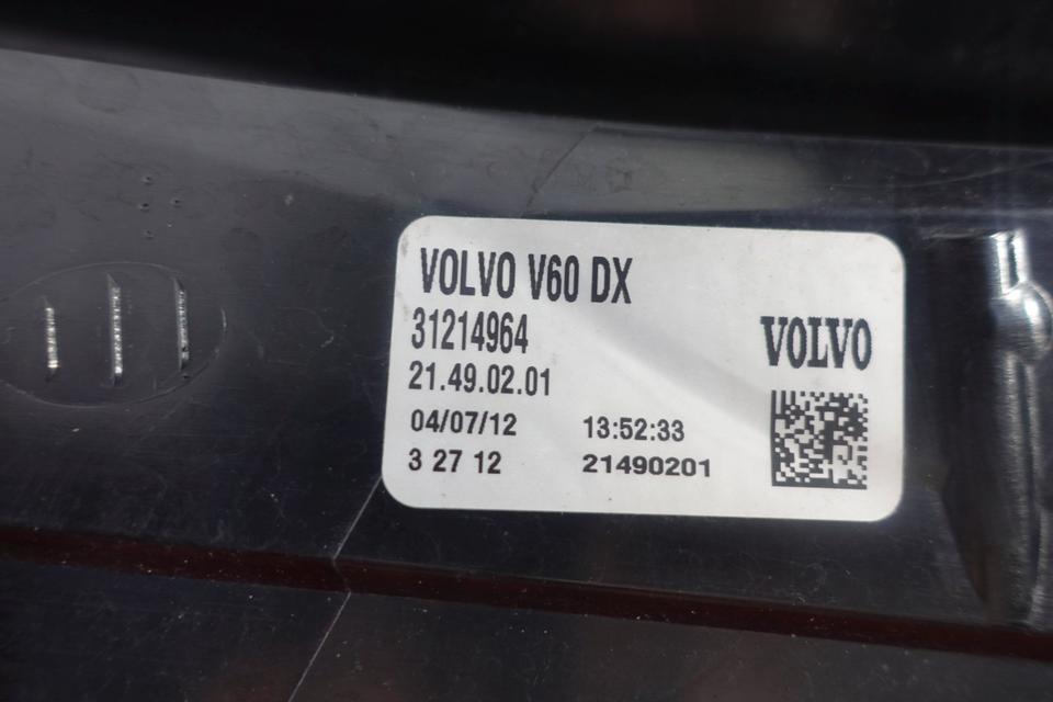 Volvo V60 Rückleuchte Heckleuchte Rücklicht Rechts Außen 2013 M33 – Bild 15