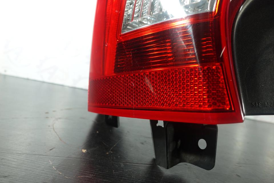 Volvo V60 Rückleuchte Heckleuchte Rücklicht Links Außen 2013 M33 – Bild 4