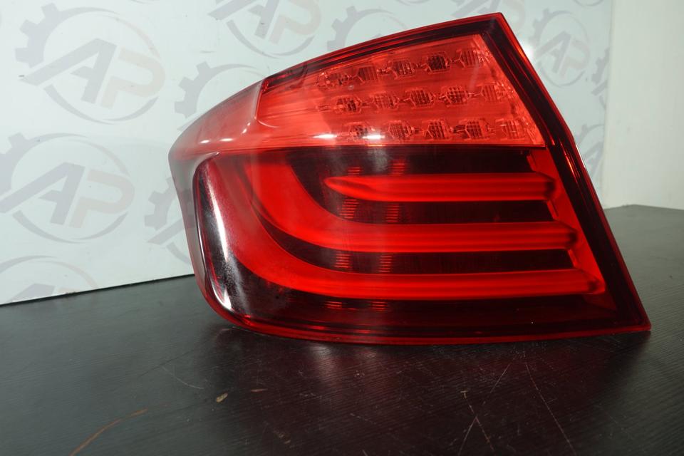 BMW 5er F10 F11 LED Rückleuchte Rücklicht Links Innen 2011 M32 – Bild 3